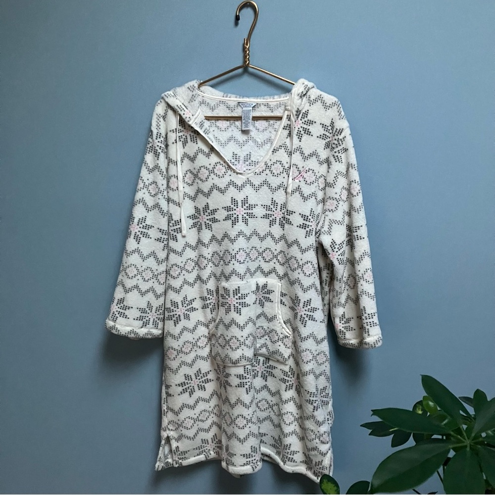 Women’s Nautica Sleepwear  XXL White Silver Fleece Hooded Shirt Kangaroo Pocket